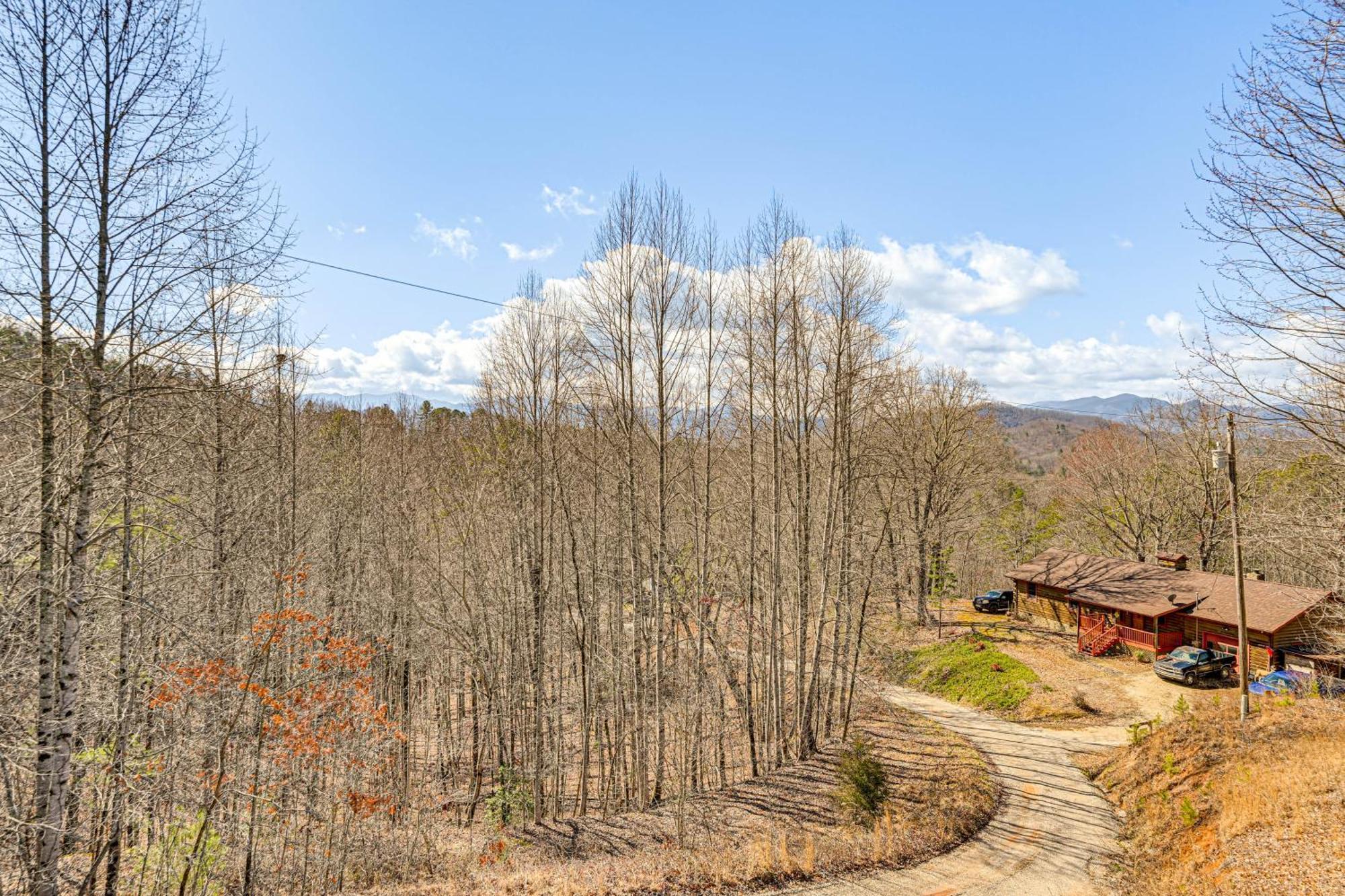 Bryson City Cabin With Hot Tub, Views And Pool Table! エクステリア 写真